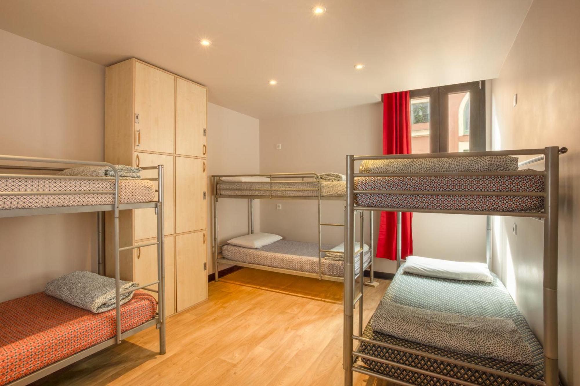 Villa Saint Exupery Beach Hostel Nice Bagian luar foto