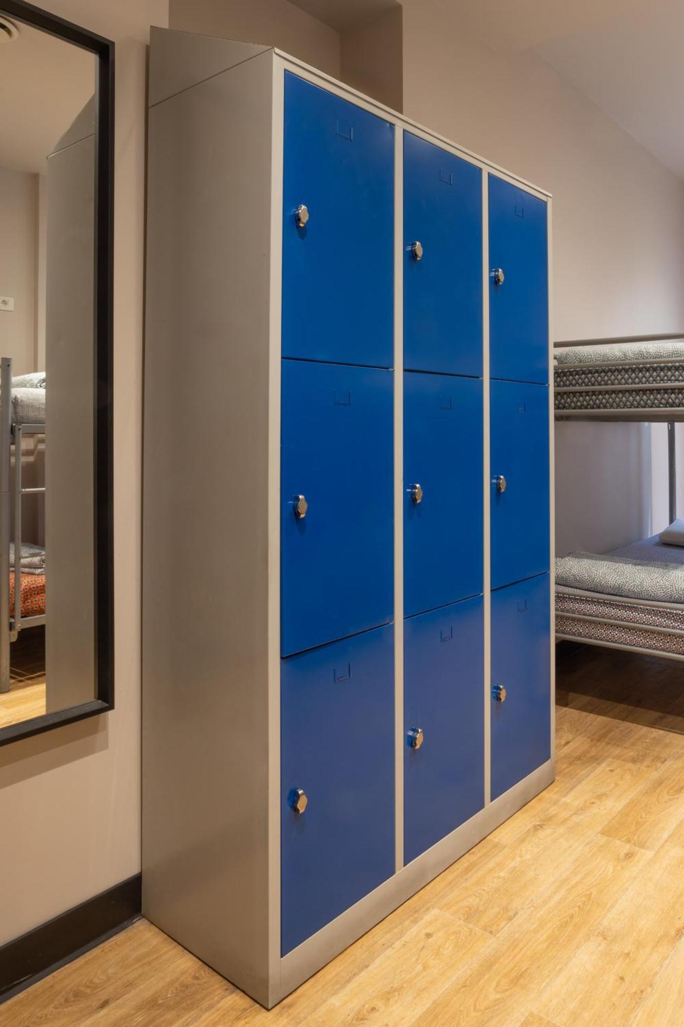 Villa Saint Exupery Beach Hostel Nice Bagian luar foto