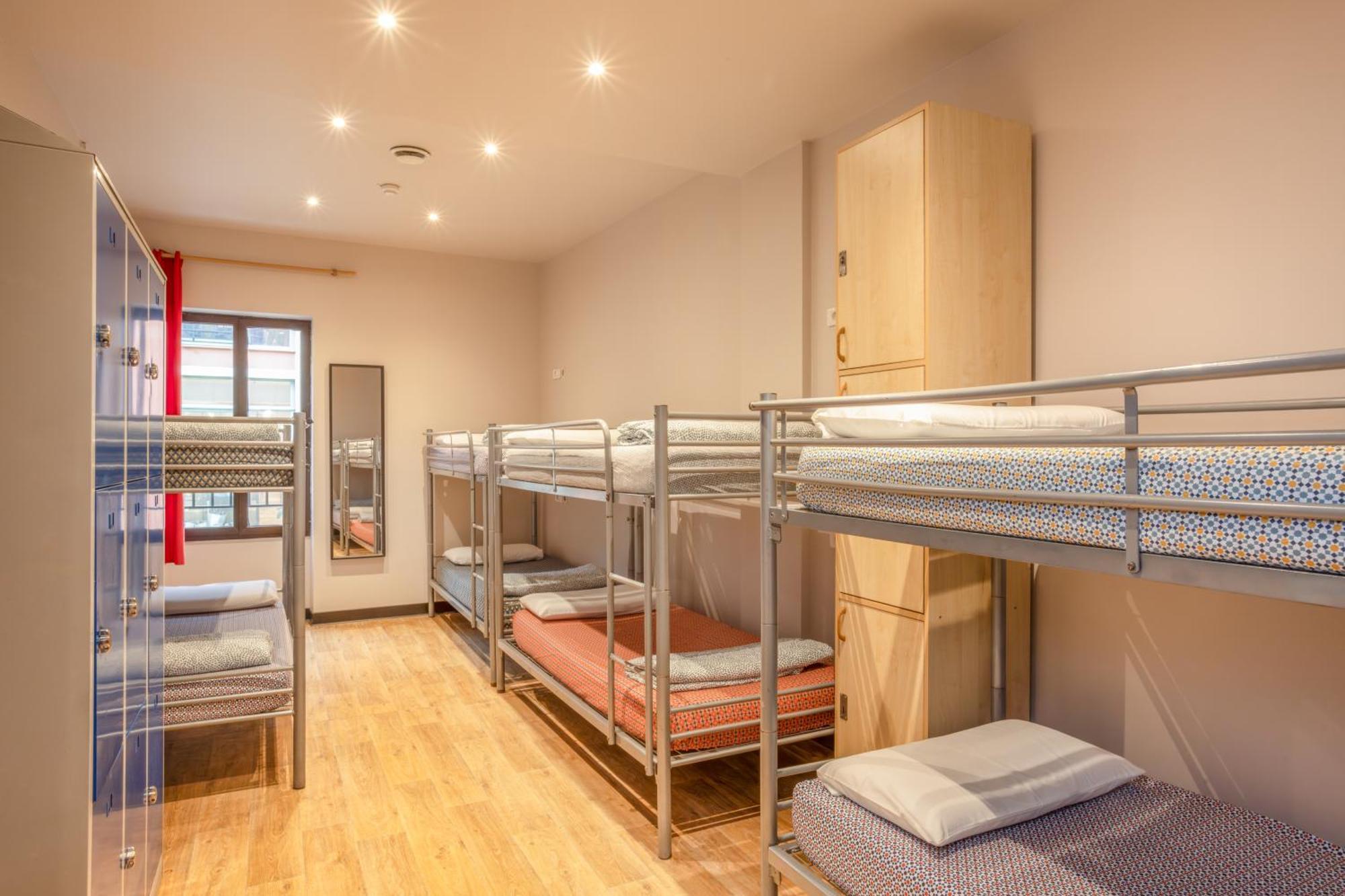 Villa Saint Exupery Beach Hostel Nice Bagian luar foto