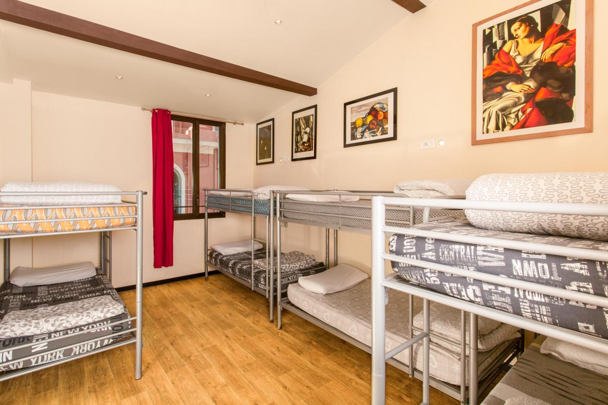 Villa Saint Exupery Beach Hostel Nice Bagian luar foto